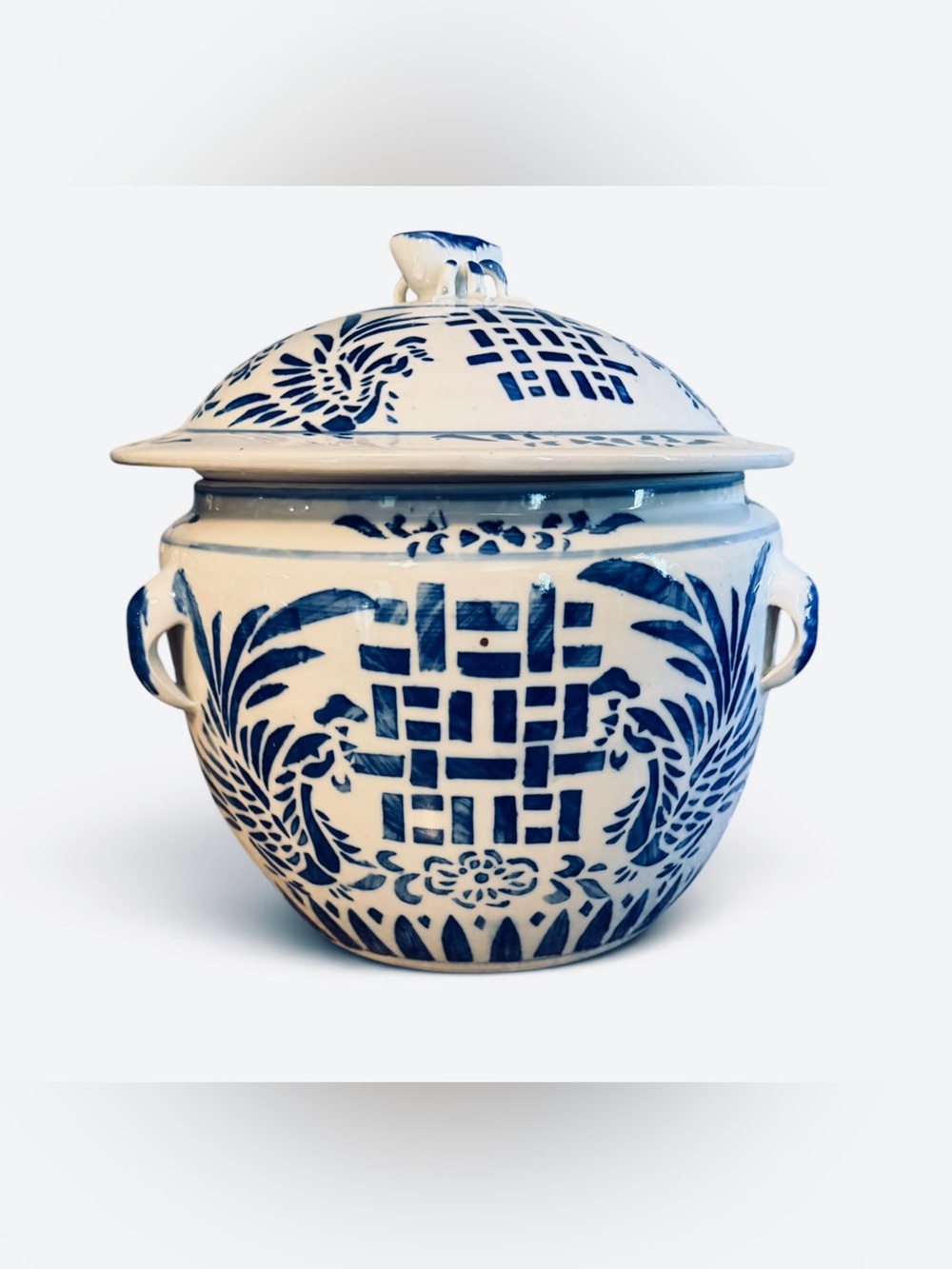 Vintage Chinoiserie Blue and White Ceramic Lidded Ginger Jar